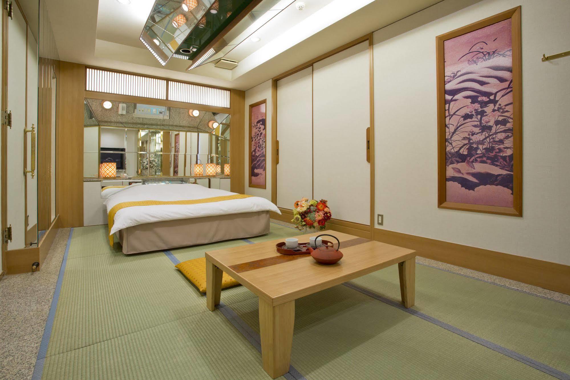 Hotel Casablanca (Adults Only) Ōsaka Exterior foto